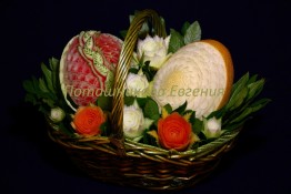 113 Корзина с фруктами праздничная 